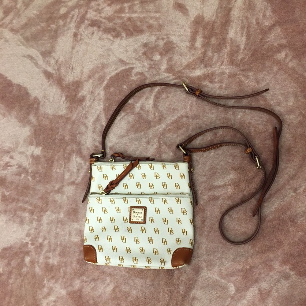 Dooney & Bourke crossbody bag